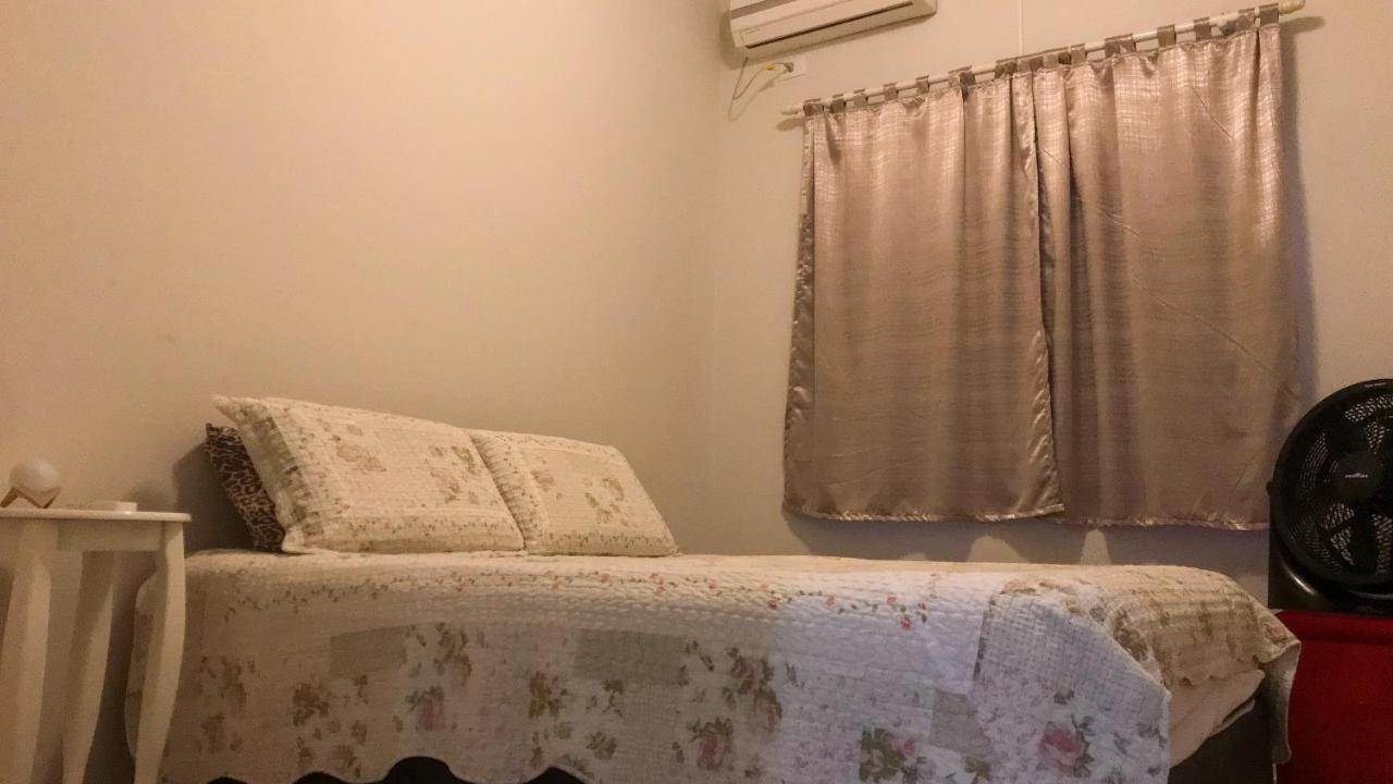 Casa Completa Com Churrasqueira E Jardim Em Foz